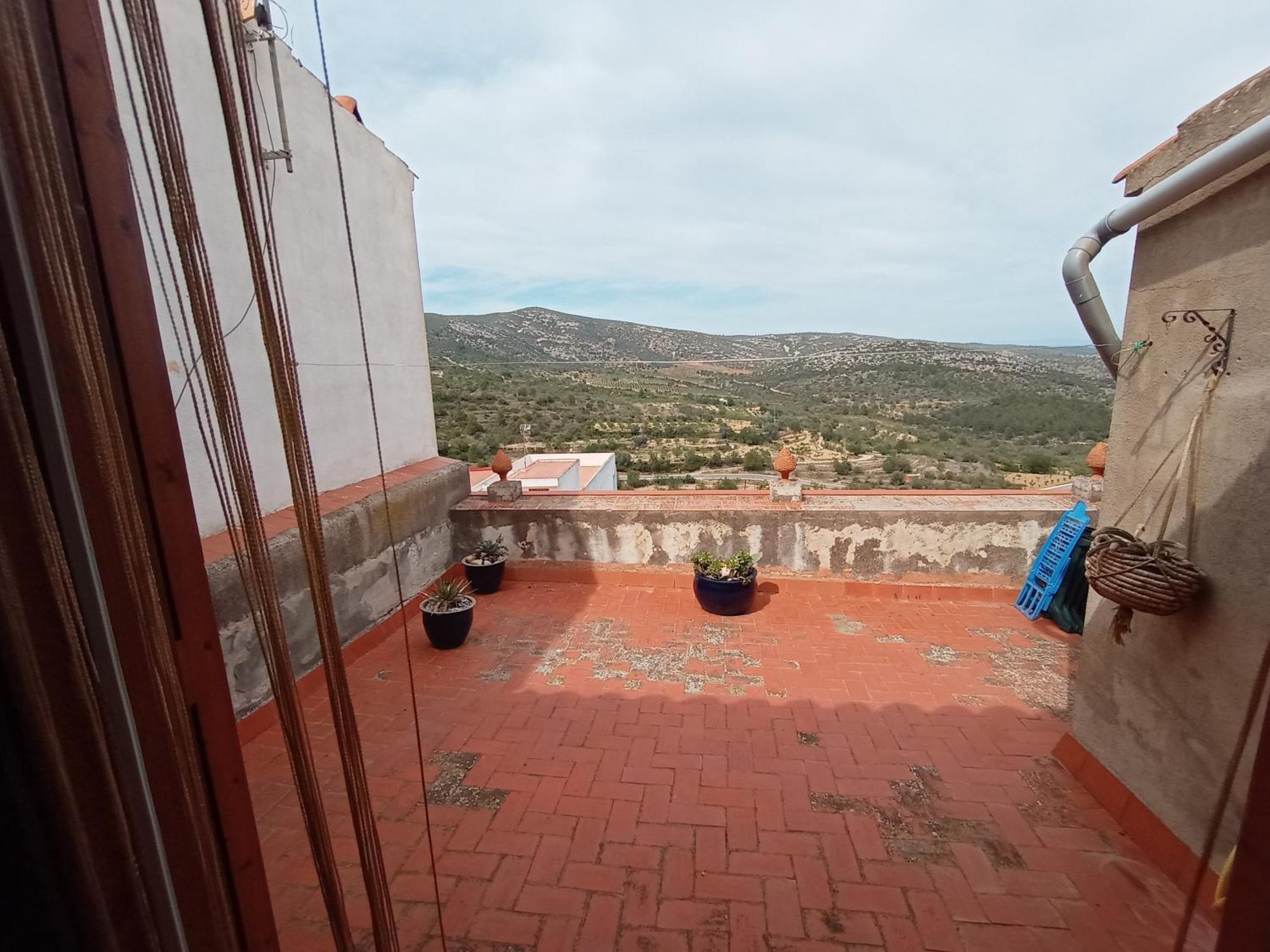 Tranquil And Spacious Townhouse In Historical And Picturesque Cervera Del Maestre Ngoại thất bức ảnh