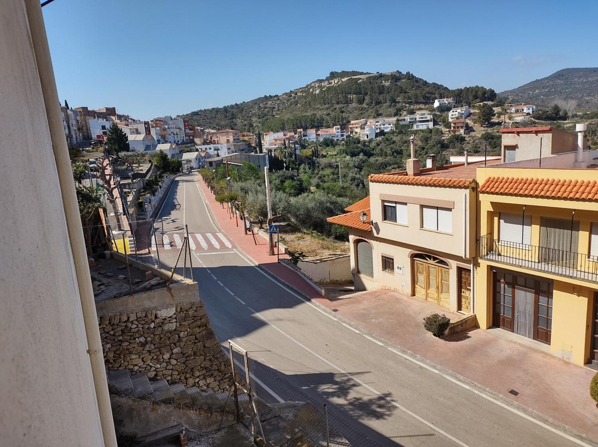 Tranquil And Spacious Townhouse In Historical And Picturesque Cervera Del Maestre Ngoại thất bức ảnh